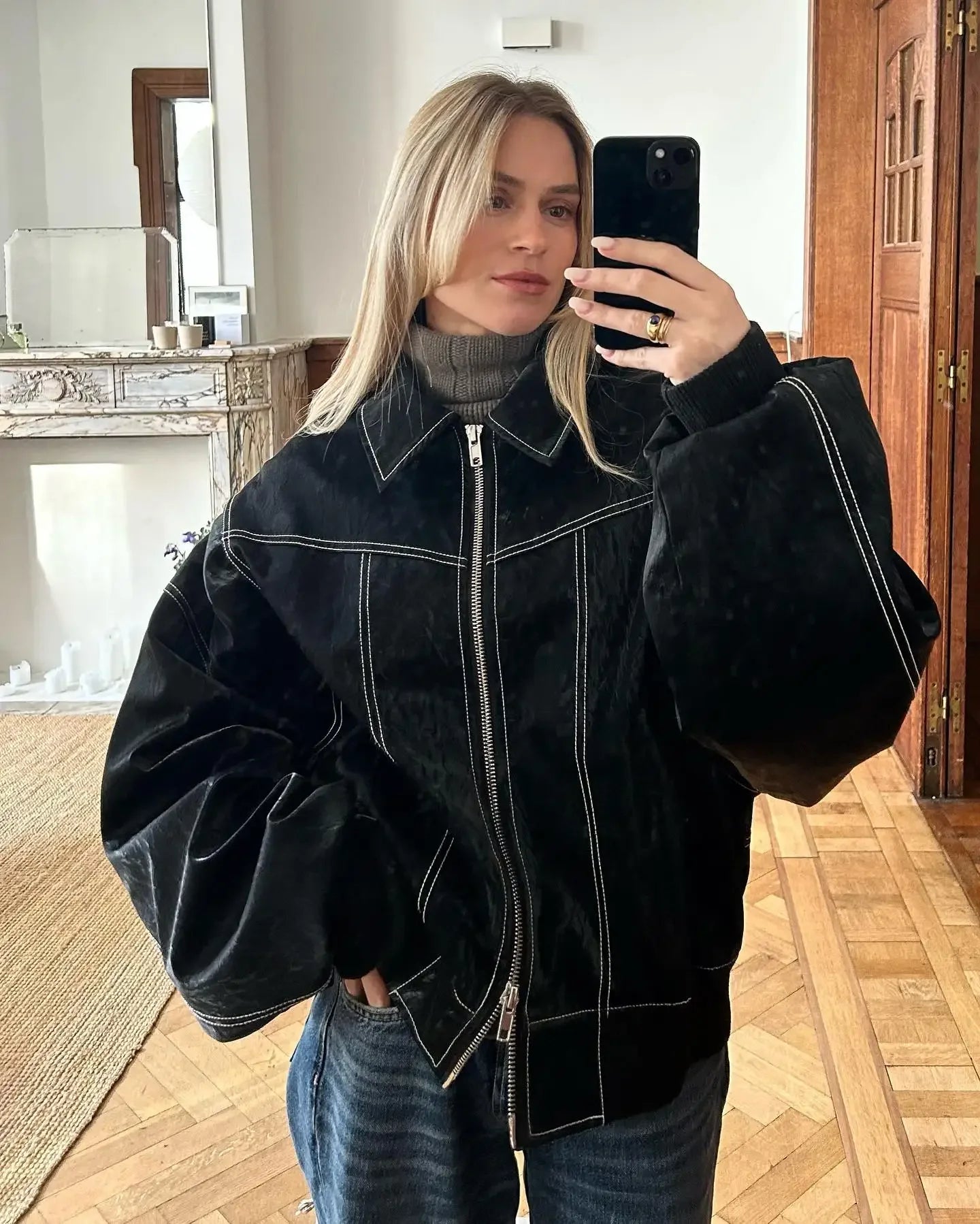 Women Red Lapel Zipper Leather Cropped Coat 2025 Chic Retro Loose Casual Short Jackets Autumn Fashion Motorcycle Leather Tops