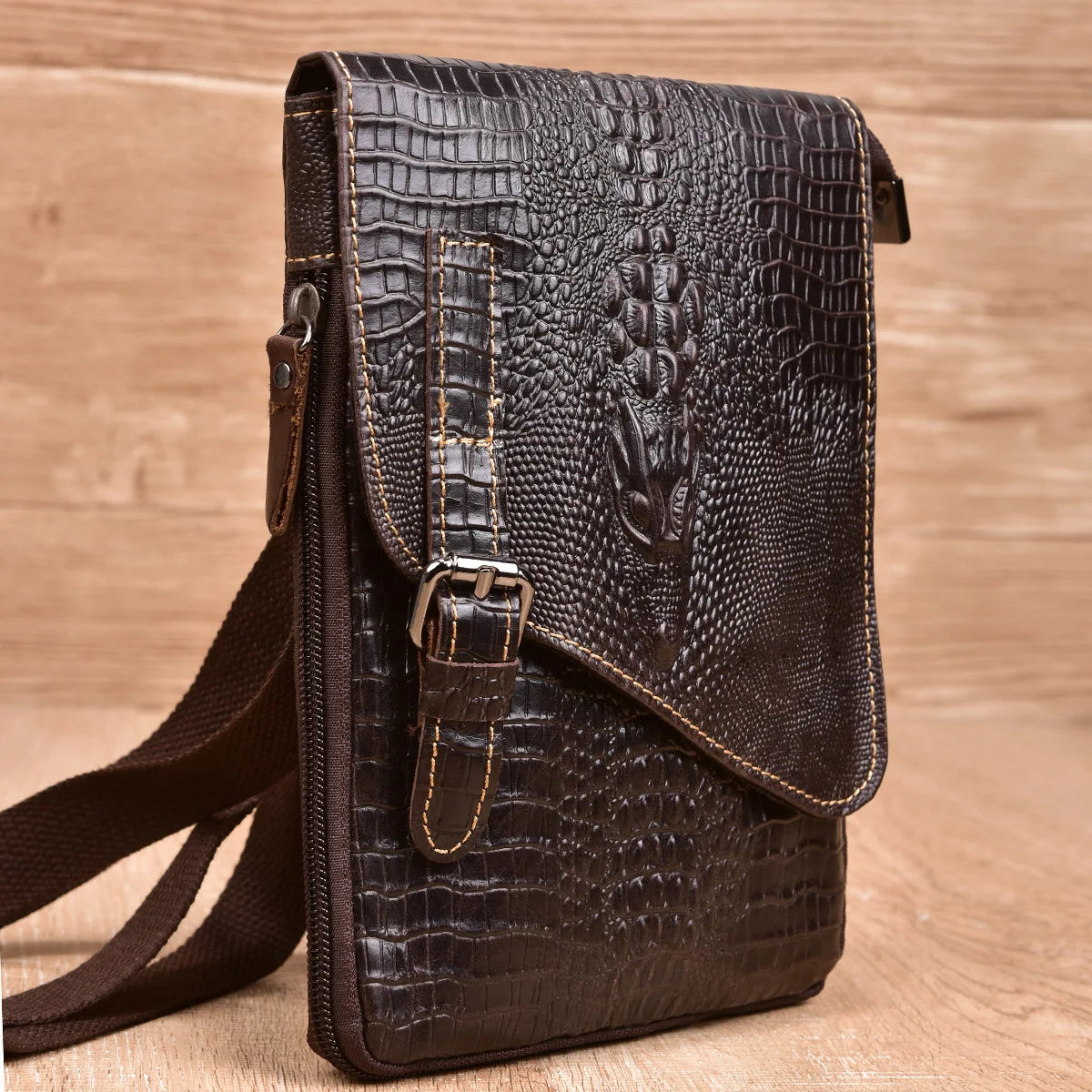 New Alligator Crocodile Pattern Men's Cow Leather Shoulder Bag Large Capacity Male Crossbody Bag For Men