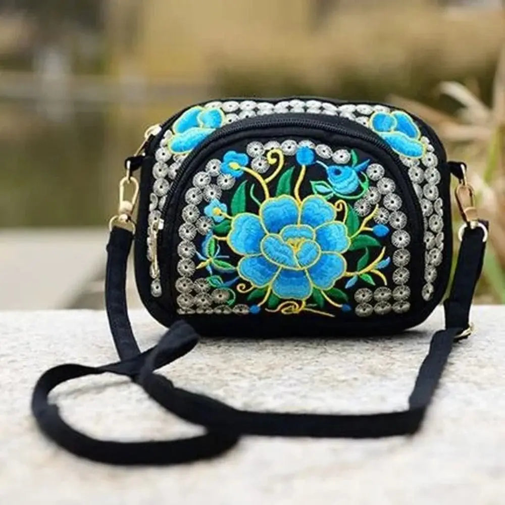 Ethnic Style Women Shoulder Bag Vintage Zipper Floral Embroidered Travel Pouch Cotton Mobile Phone Bag Crossbody Bag