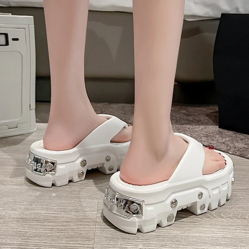 Punk Style Women Clogs 2025 New Arrival Soft EVA Thick Platform Slippers Comfortable Garden Shoes Fashion Beach Sandals