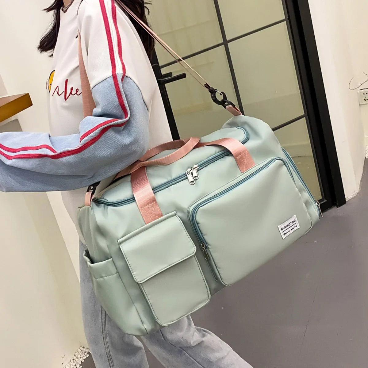 Unixinu Carry on Travel Bag Large Capacity Weekender Overnight Duffle Bags with Shoe Compartment Sports Fitness Bags for Women