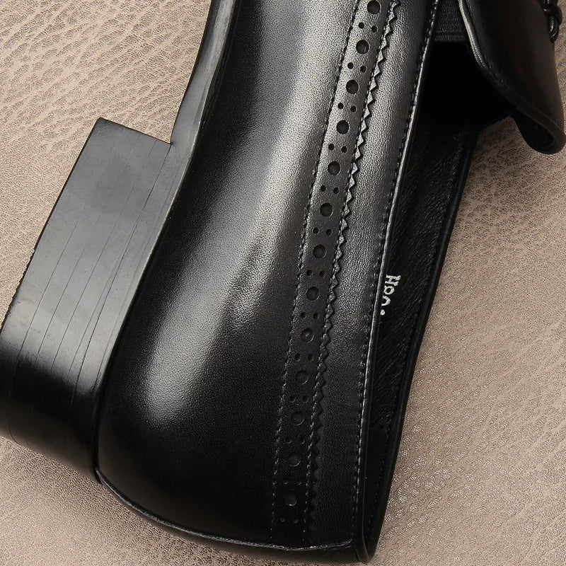 Hot Spring/Autumn Men Loafers Cowhide Carved Dress Party Wedding Pointed Toe Office Black/Brown/Coffee Men Sapatos Tassel Shoes