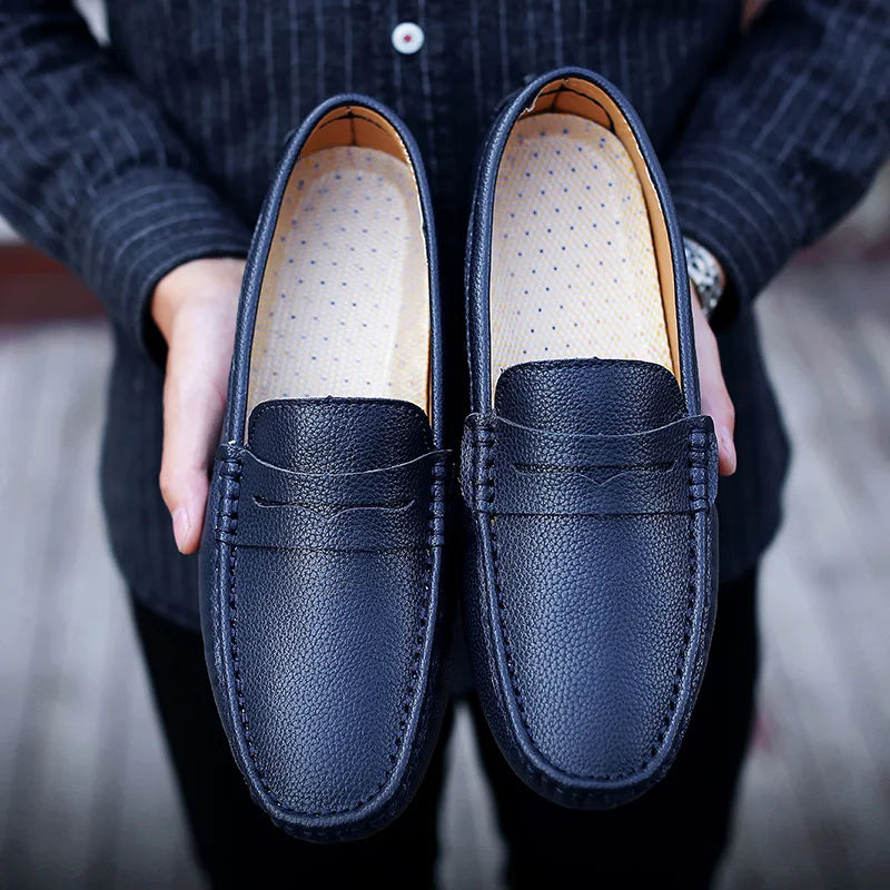 2022 Fashion Soft Leather Men Loafers Handmade Casual Shoes Men Moccasins For Men Leather Flat Shoes Driving Shoes Size 39-50