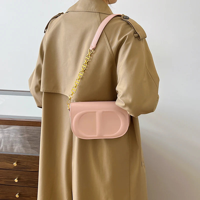 Modern Women's Bag, Lightweight Handbag with Compact Structure, Shoulder Bag for Outdoor Activities