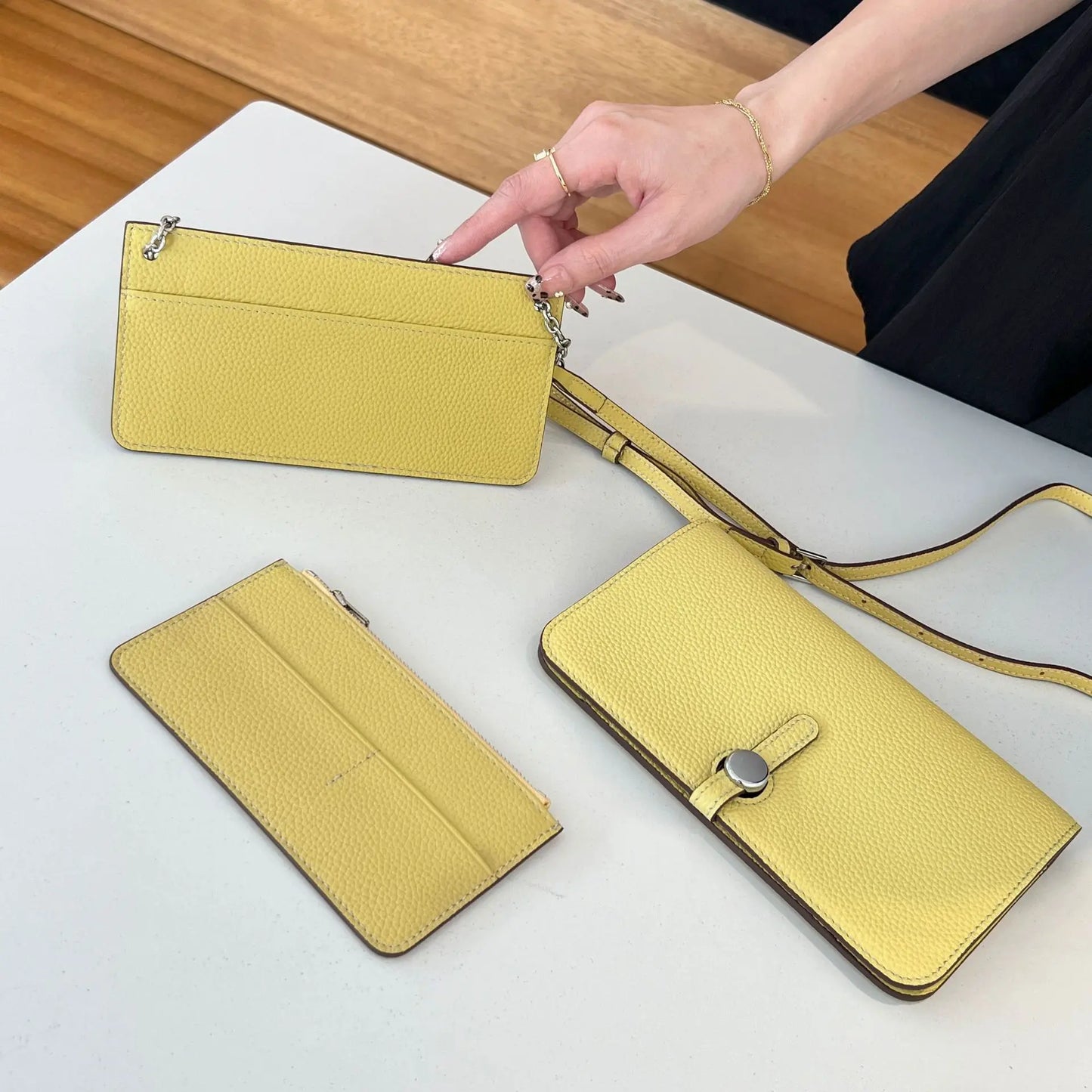 2025 New Large Capacity Long Women's Wallet Top Layer Cow Leather Simple Handbag Litchi Pattern Wallet For Women