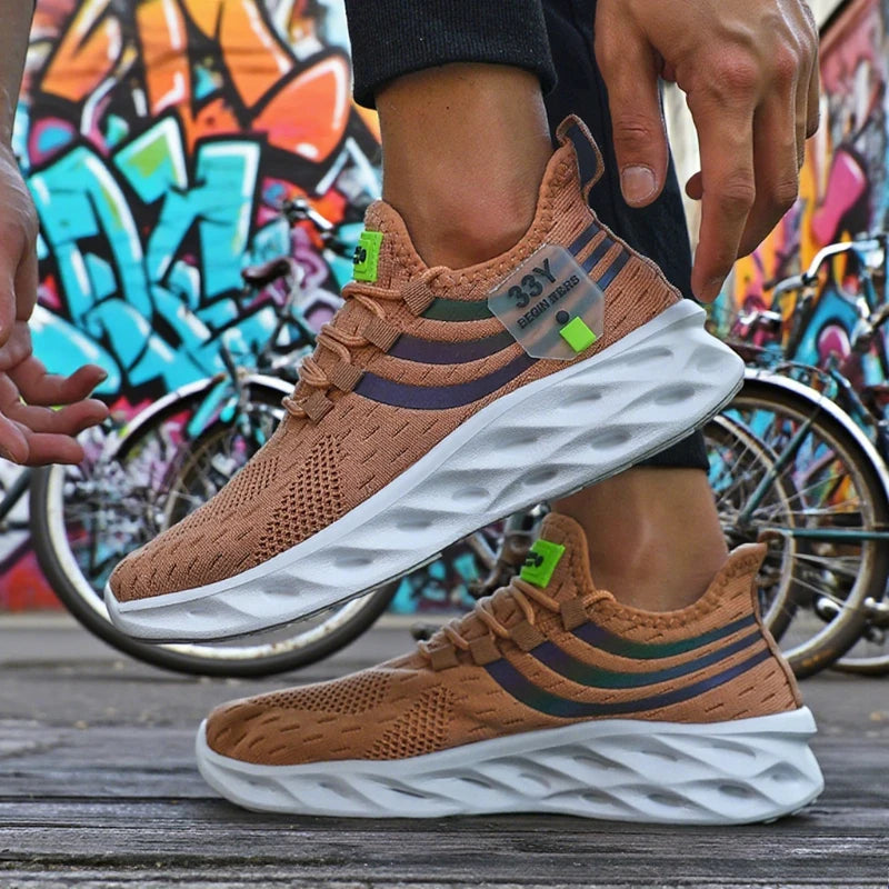 Best Selling Men's Breathable Athletic Sneakers 2025 Men Running Walking Shoes Lightweight Breathable Trendy Casual Sports Shoes
