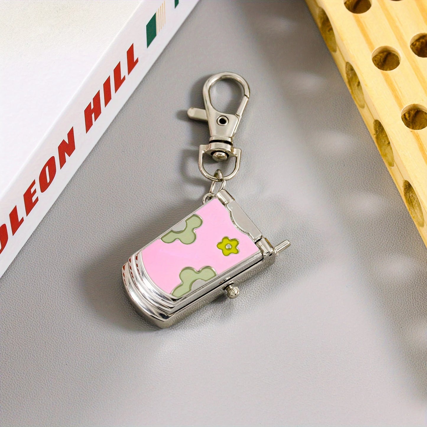 Flip phone keychain watch hanging watch fashion trend retro cute keychain pendant creative gift