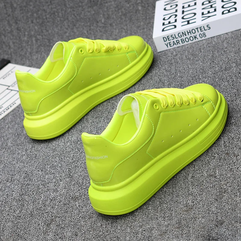 Branded couple shoes for men and women, breathable sports shoes, lacquered casual shoes, red skateboarding tennis shoes