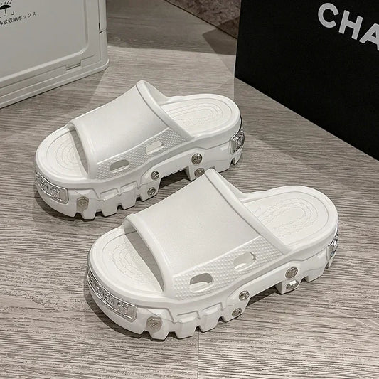 Punk Style Women Clogs 2025 New Arrival Soft EVA Thick Platform Slippers Comfortable Garden Shoes Fashion Beach Sandals