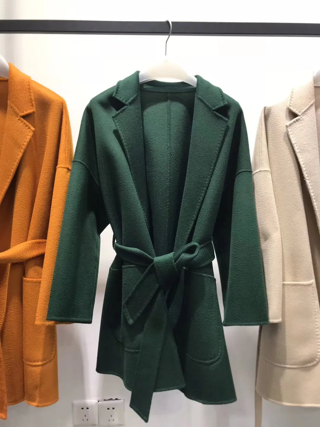 2024 Winter Casual Adjustable Waist Wool Coat Women  Water Ripples Woolen Coat Jackets female New Autumn Camel Coat Commuting