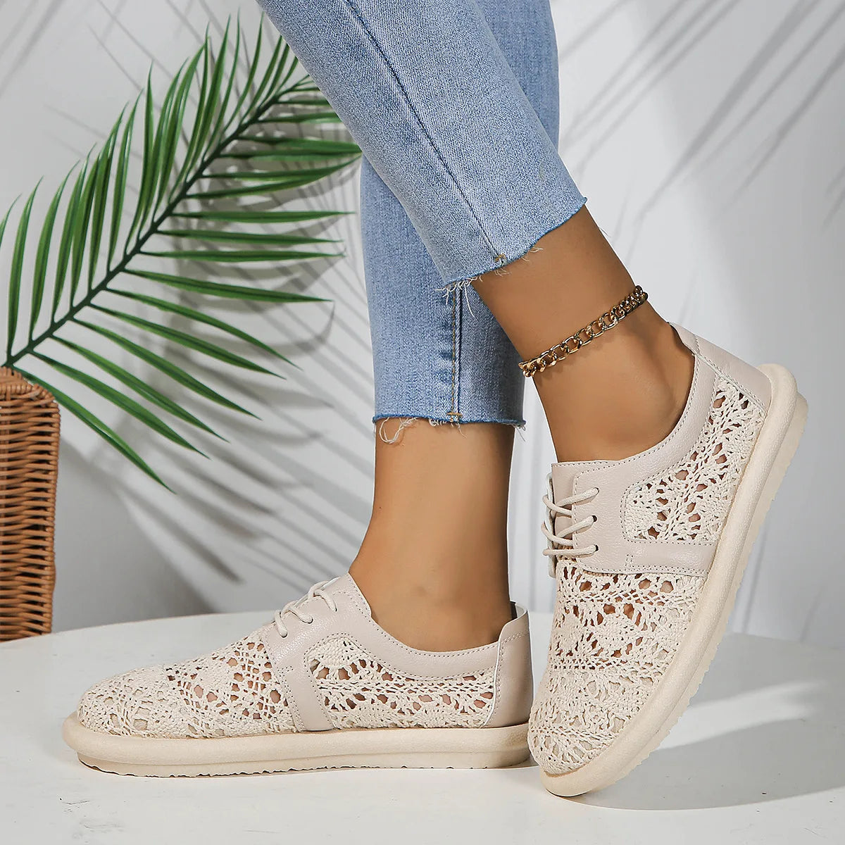 Women Sandals Shoes 2024 New Summer Women Luxury Sandals Designers Shoes Leather Breathable Platform Shoes Casual Ladies Sandals